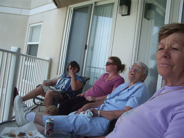 Fran, Shirley, Caroline, Marcia June 17 2009